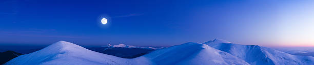 winter berge-landschaft. - dragobrat stock-fotos und bilder