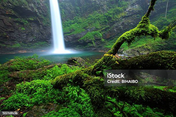 Hongtan Cascada Foto de stock y más banco de imágenes de Agua - Agua, Agua descendente, Aire libre
