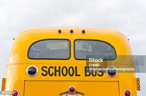 Old School Bus - zdjęcia stockowe i więcej obrazów Autobus szkolny - Autobus szkolny, Staromodny, Antyczny