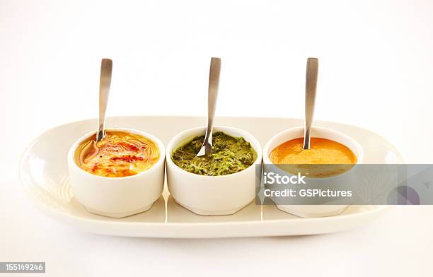 Três Taças De Quedas De Diferentes Em Uma Linha - Fotografias de stock e mais imagens de Sauce - Sauce, Variação, Tigela