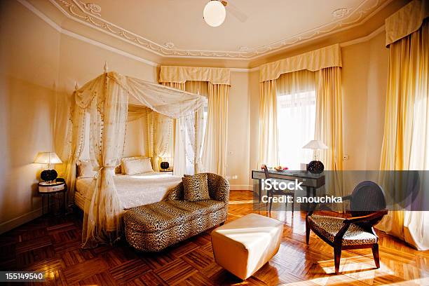 모더레이트 낭만적임 호텔 스위트 침실에 대한 스톡 사진 및 기타 이미지 - 침실, 캐노피, 발코니