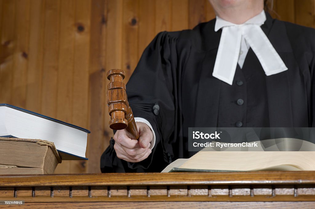 Juiz usando o Martelo de Juiz. - Royalty-free Advogado Foto de stock