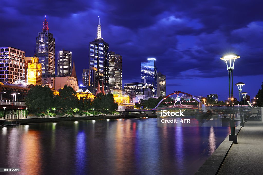 Rio Yarra e o horizonte de Melbourne - Royalty-free Melbourne Foto de stock