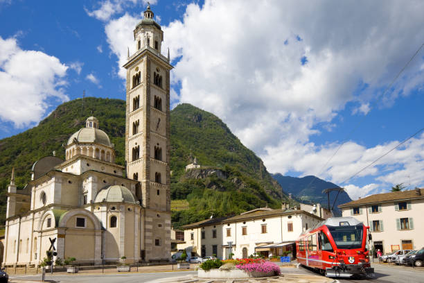 tirano, valtellina, itália - bernina express imagens e fotografias de stock