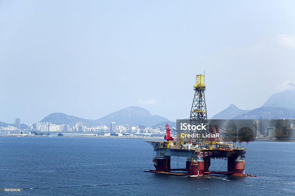 Piattaforma petrolifera - Foto stock royalty-free di Acqua