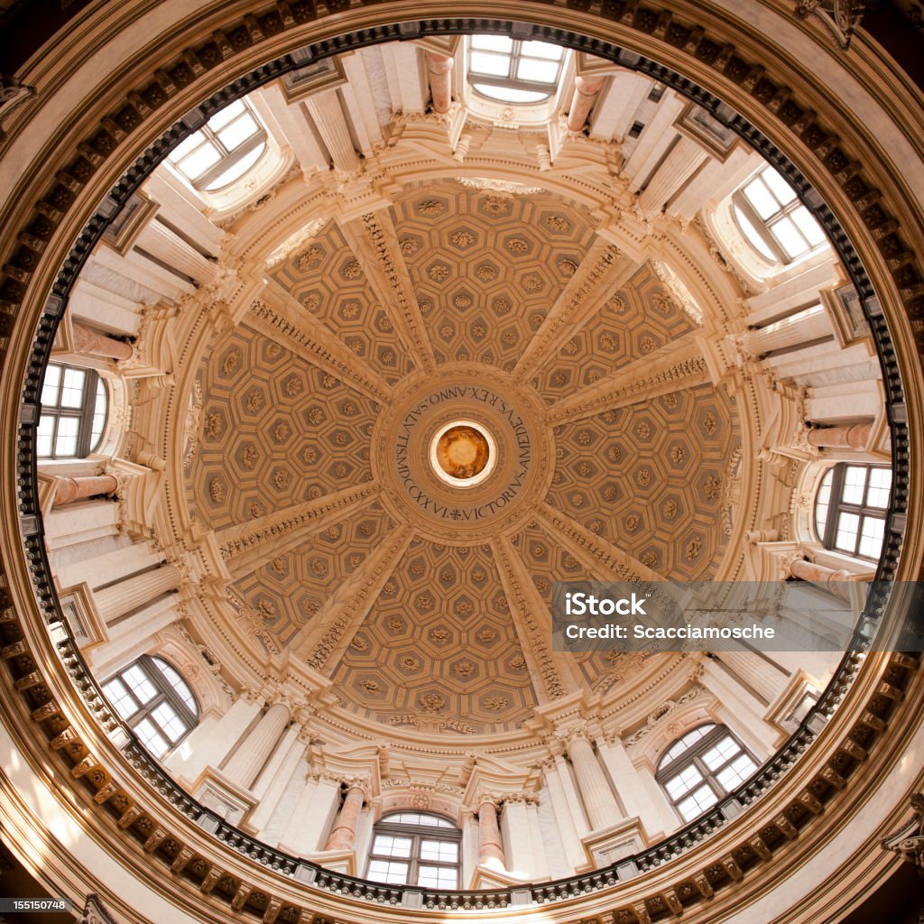 Cúpula de Superga Basílica, Turín, Italia. - Foto de stock de Turín libre de derechos