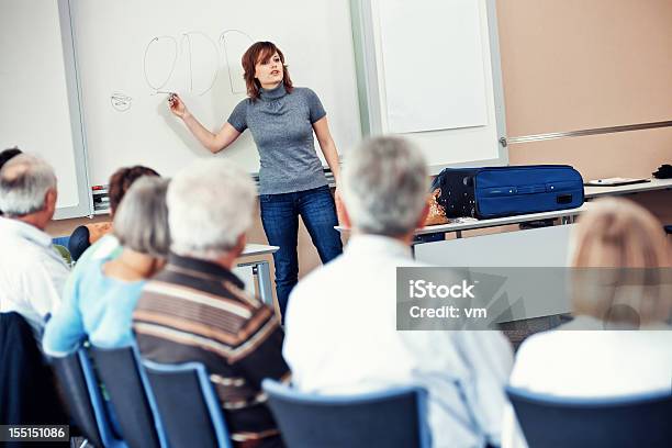 Seminar Stockfoto und mehr Bilder von Lehrkraft - Lehrkraft, Sozialarbeit, Dozenten