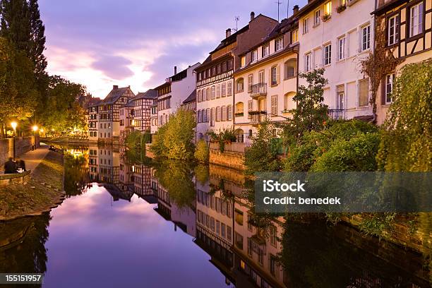 Estrasburgo França - Fotografias de stock e mais imagens de A Pequena França - Estrasburgo - A Pequena França - Estrasburgo, Alsácia, Anoitecer