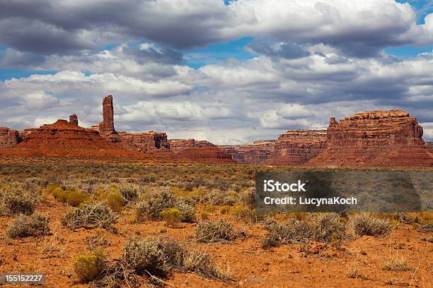 Rote Felsformationen Valley Of The Gods Stockfoto und mehr Bilder von Ausgedörrt - Ausgedörrt, Blume, Erodiert