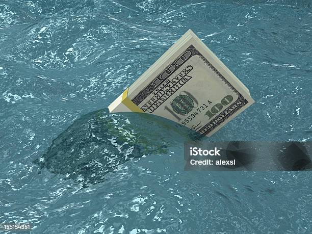 Afundar Dinheiro - Fotografias de stock e mais imagens de Money Down The Drain (expressão inglesa) - Money Down The Drain (expressão inglesa), Símbolo do Dólar, Água