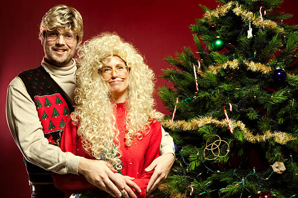 istock Christmas Sweater Eighties Couple 155154552