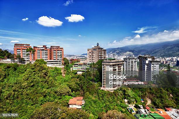Vista De Distrito Residencial Edifícios Da Cidade Capitalconstellation Name - Fotografias de stock e mais imagens de Caracas