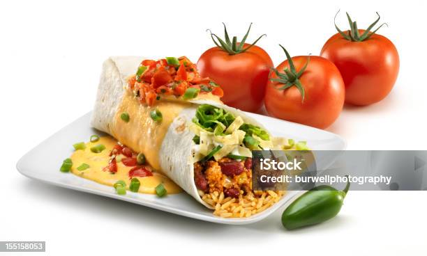 Foto de Peru Apimentado Burrito No Branco e mais fotos de stock de Burrito - Burrito, Comida mexicana, Figura para recortar