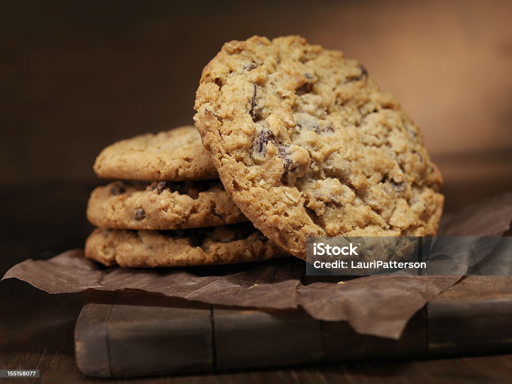 Cookies de aveia com passas - Foto de stock de Farinha de Aveia royalty-free