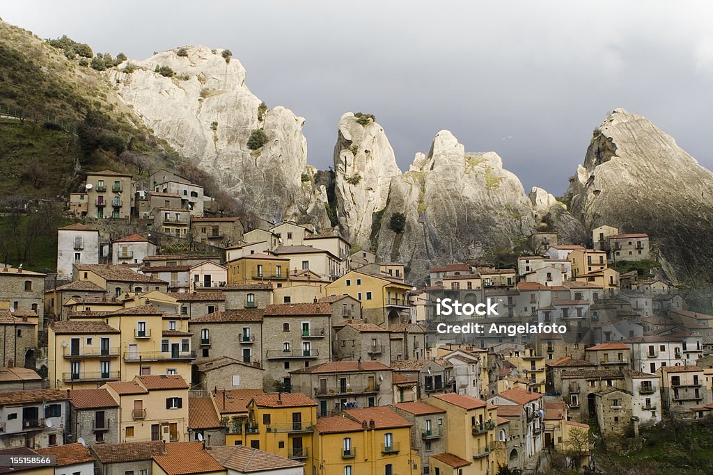 Castelmezzano città - Foto stock royalty-free di Basilicata