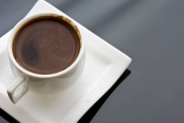 トルコのコーヒーカップ - coffee table non alcoholic beverage turkish coffee black coffee ストックフォトと画像