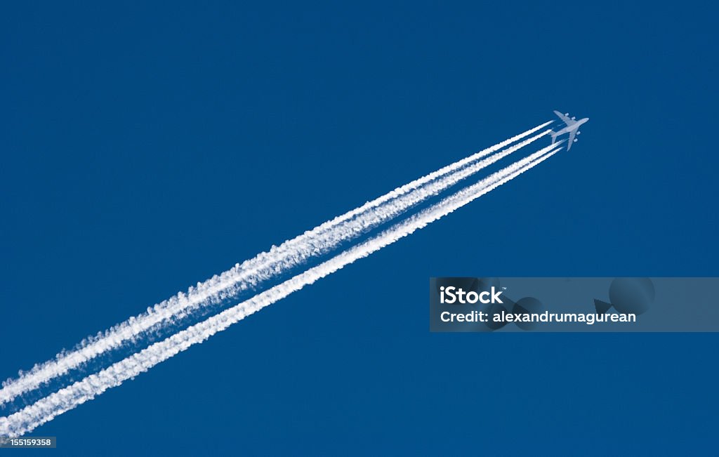 Avion quittant Contrail - Photo de Trainée d'avion libre de droits