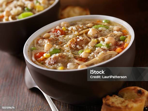 キノアトルコミートボールのスープ - キヌアのストックフォトや画像を多数ご用意 - キヌア, スープ, 鶏肉