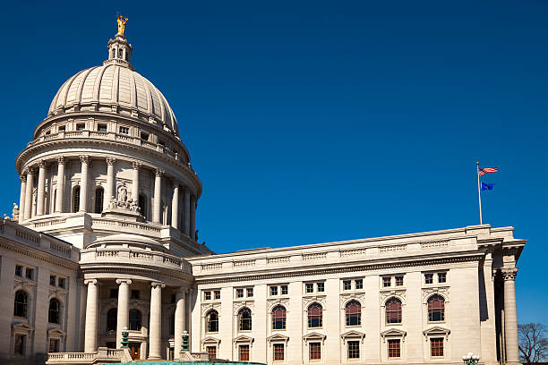 wisconsin państwowy kapitol budowa okrąglak - wisconsin state capitol zdjęcia i obrazy z banku zdjęć