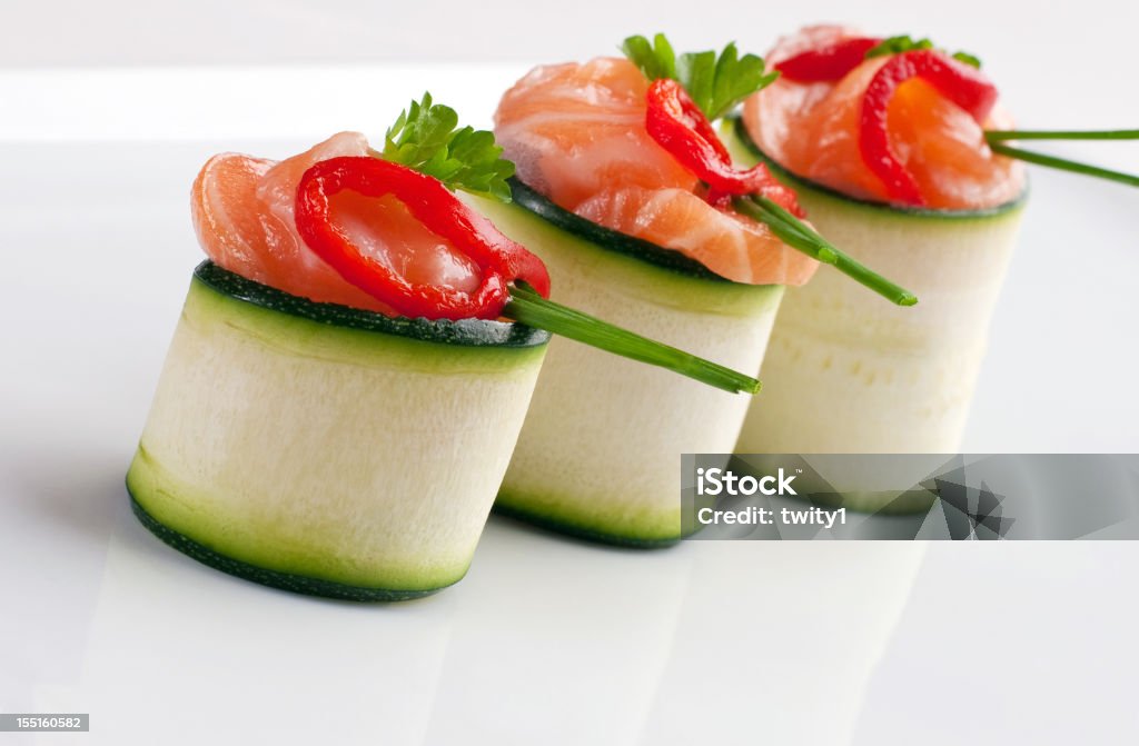 Lachs Kanapees roll - Lizenzfrei Zucchini Stock-Foto