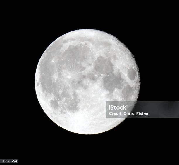 Luna Piena - Fotografie stock e altre immagini di Luna piena - Luna piena, Notte, Astronomia