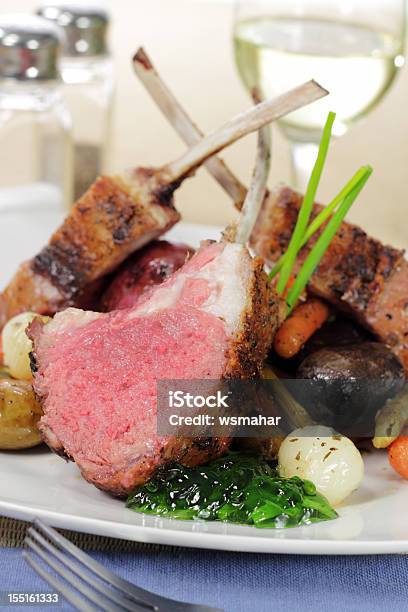 Rack Of Lammkoteletts Stockfoto und mehr Bilder von Lamm - Fleisch - Lamm - Fleisch, Ostern, Konfitüre