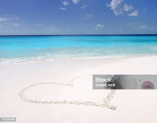 Coração De Areia Praia Paraíso Tropical Xxxl - Fotografias de stock e mais imagens de Símbolo do Coração - Símbolo do Coração, Areia, Praia