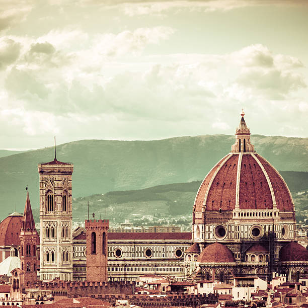 Florence's cathedral Florence's cathedral from elevated point of view at Piazzale Michelangelo. filippo brunelleschi stock pictures, royalty-free photos & images