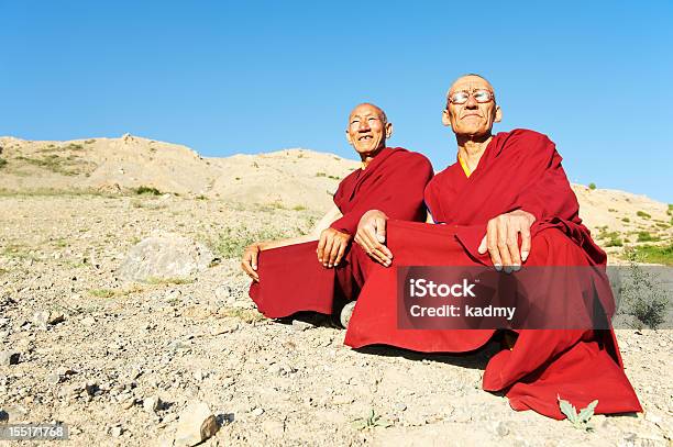 두 인도어 티베트인 몽크 라마승 승려-종교 직업에 대한 스톡 사진 및 기타 이미지 - 승려-종교 직업, 티베트 민족, 티벳 문화