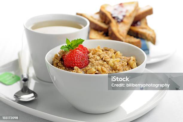 Haferflockenfrühstück Stockfoto und mehr Bilder von Hafermehl - Hafermehl, Toastbrot, Fotografie