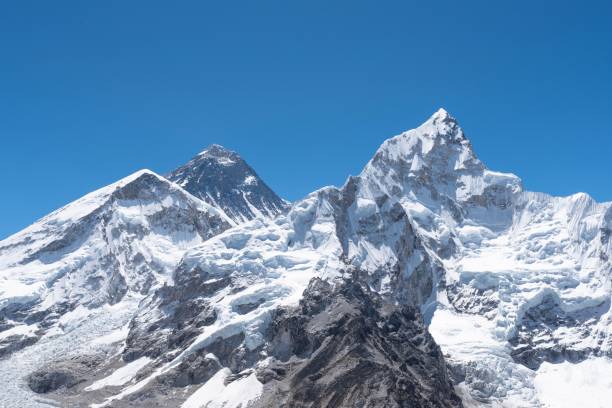 istock Scenic view of the snow-capped Mount Everest 1551908280