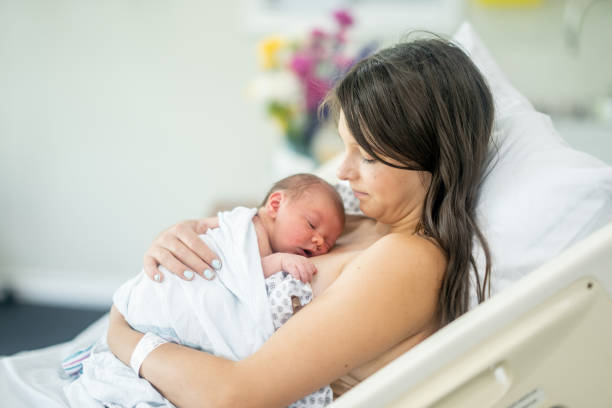 istock Skin-to-Skin with Mom 1551930856