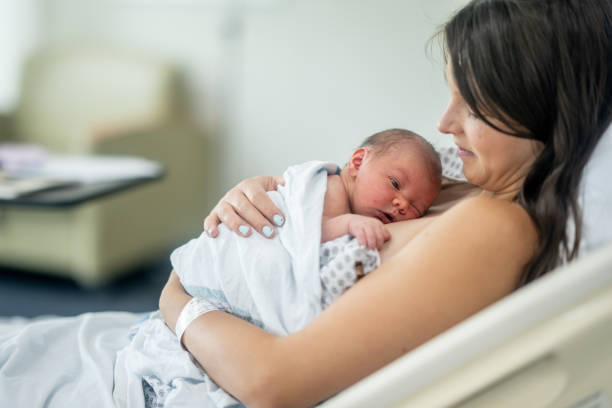 istock Skin-to-Skin with Mom 1551930927