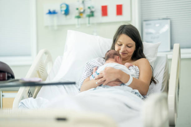istock Skin-to-Skin with Mom 1551930930