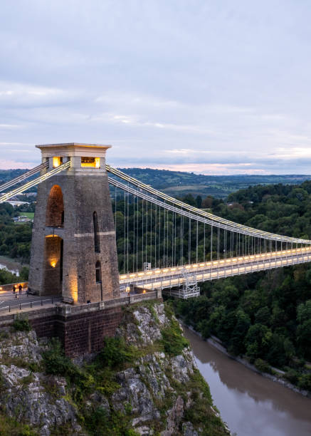 istock Clifton Suspension Bridge, Avon At Dusk 1552053769