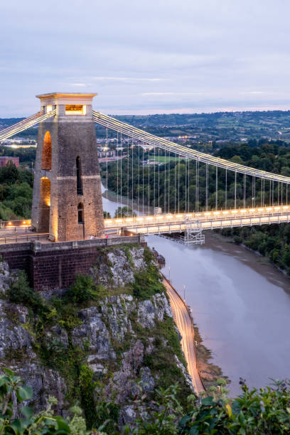 istock Clifton Suspension Bridge, Avon At Dusk 1552053772