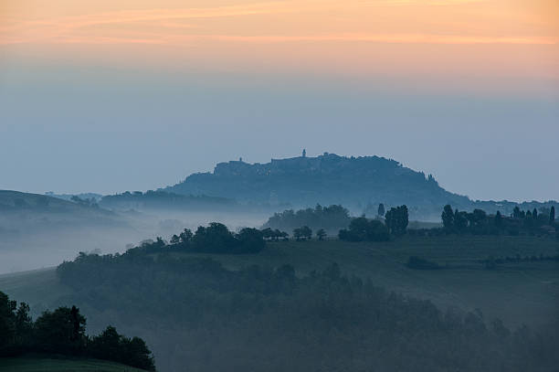 istock Landscape in Tuscany 155219065