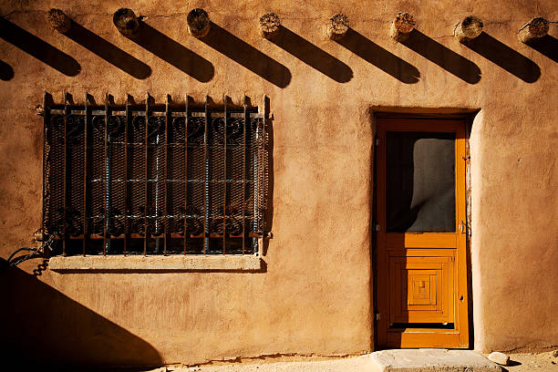 istock Pueblo home at Acoma 155224998