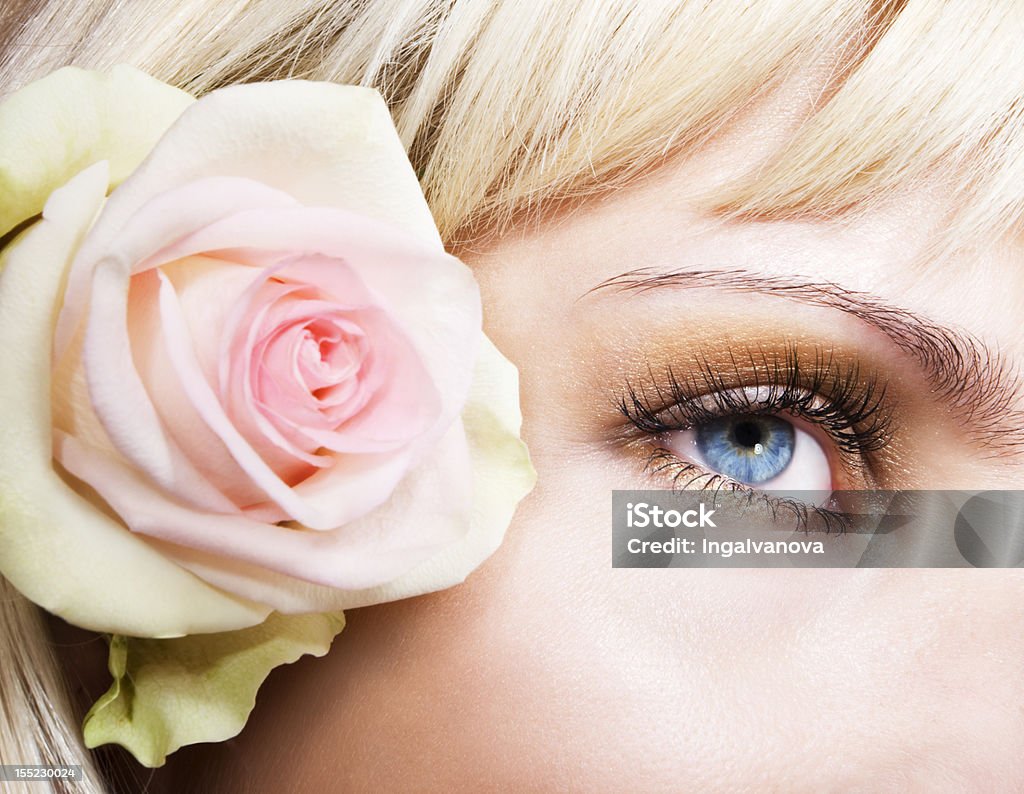 Mulher com os olhos - Foto de stock de Adulto royalty-free