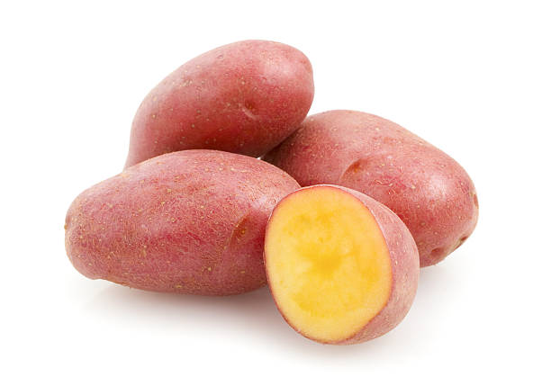 ポテト付き - raw potato red potato red nutrient ストックフォトと画像