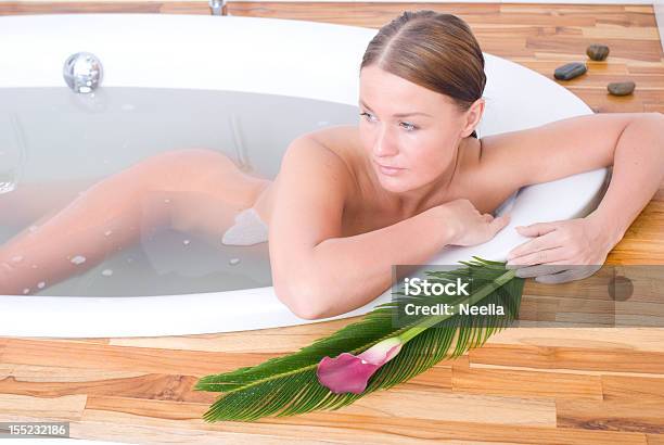 Stazione Termale - Fotografie stock e altre immagini di Acqua - Acqua, Adulto, Bagno