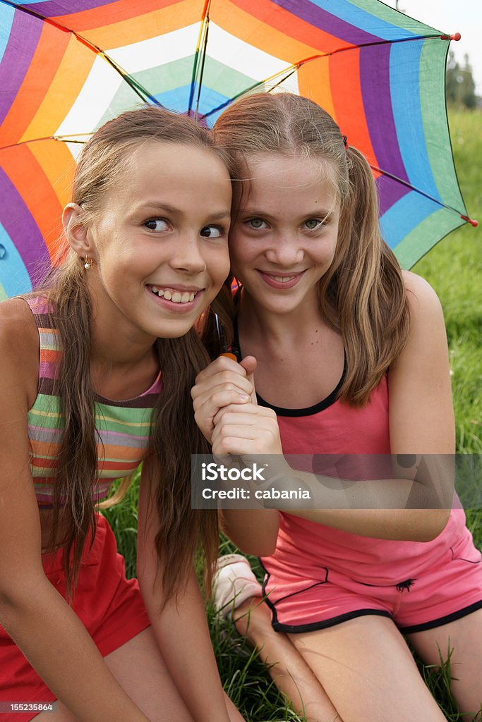 Ragazza con ombrello - Foto stock royalty-free di 10-11 anni