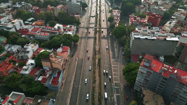 Traffic at Viaducto Avenue, Mexico City