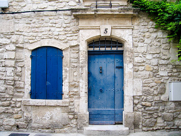 istock Doorway in Arles, France 155238136