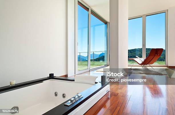 Home Zimmer Mit Whirlpool Stockfoto und mehr Bilder von Architektonische Säule - Architektonische Säule, Architektur, Aussicht genießen