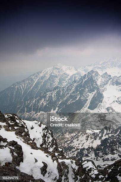 I Monti Degli Alti Tatra - Fotografie stock e altre immagini di Alpinismo - Alpinismo, Ambientazione esterna, Area selvatica