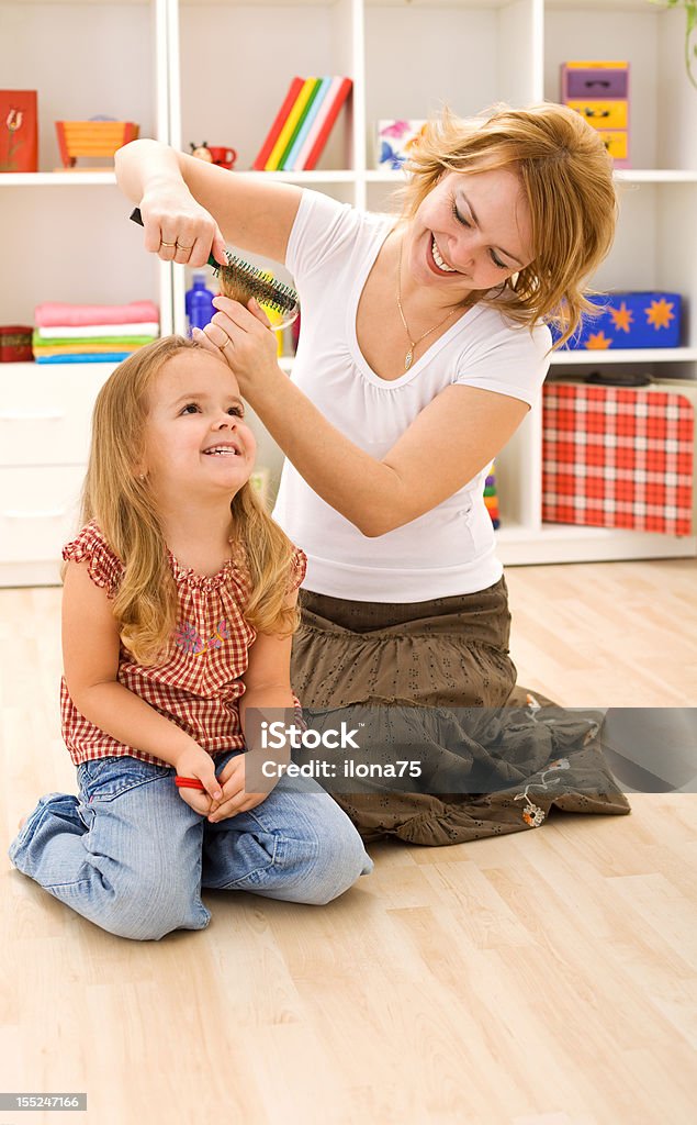 Meninas mulher Pentear cabelo - Royalty-free Adulto Foto de stock