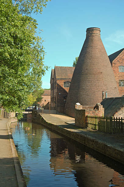 Bottle kiln old bottle kiln in Shropshire, UK ironbridge shropshire stock pictures, royalty-free photos & images