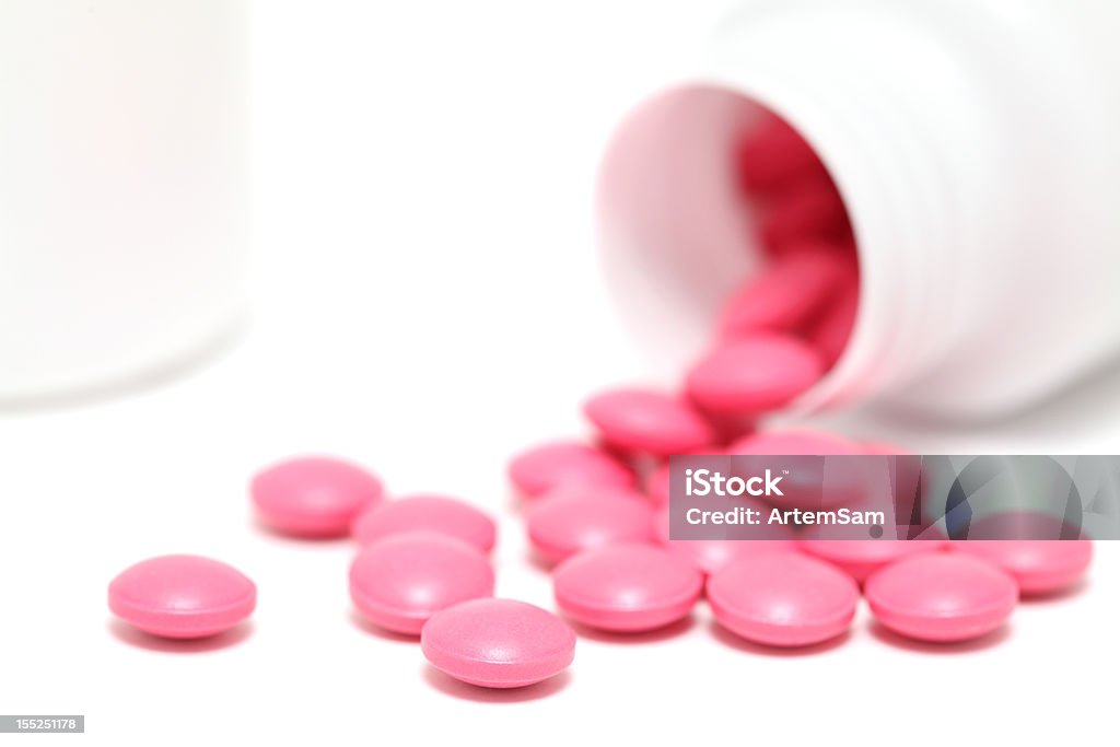 Spilled Rote Tabletten - Lizenzfrei Chemikalie Stock-Foto