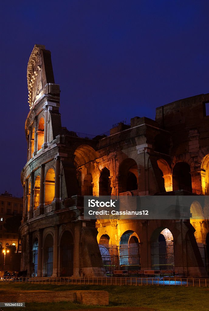 Colisée à nuit, Rome, Italie - Photo de Amphithéâtre libre de droits